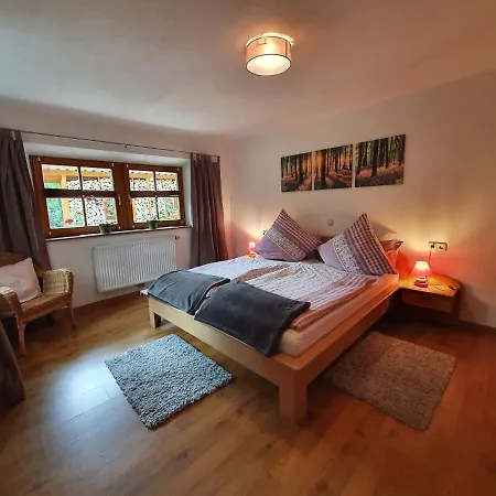 Waldhaeusl Apartment
